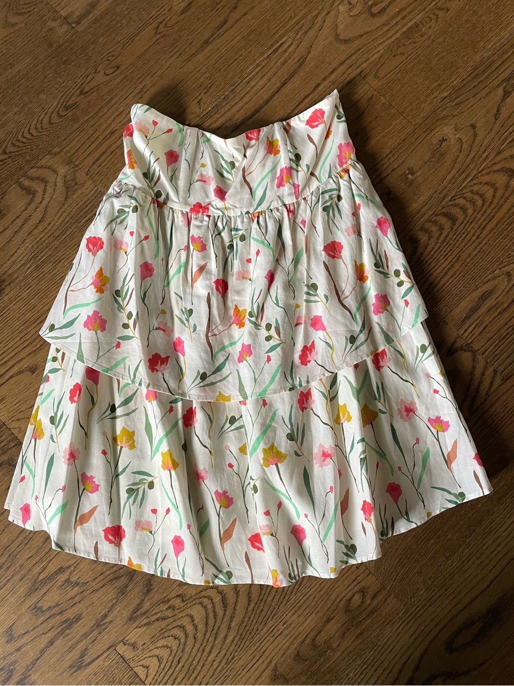 Crosby by Mollie Burch Floral Tiered White Cotton Strapless Dress - Size M
